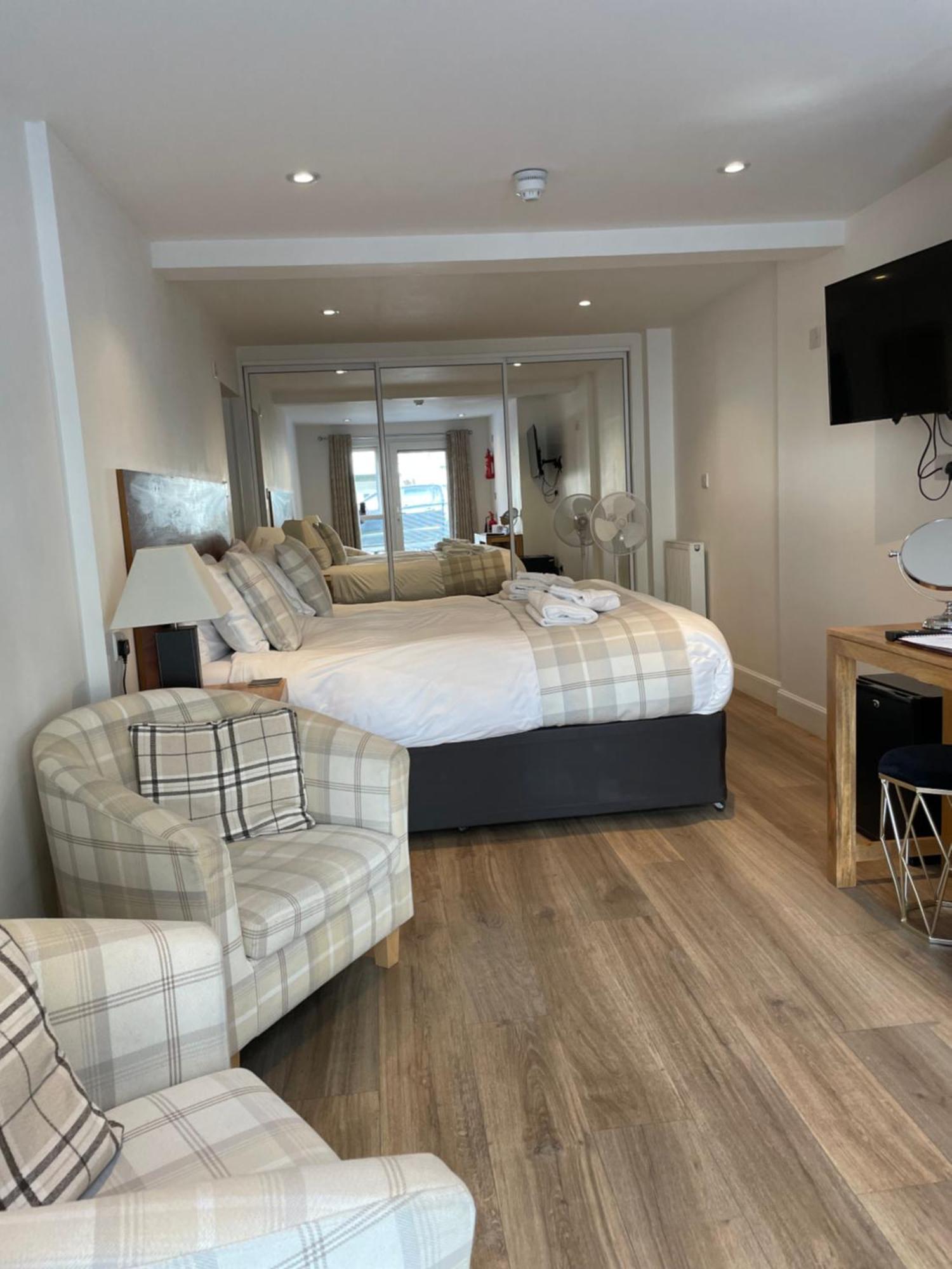 The Claymore Guest House Pitlochry Eksteriør bilde