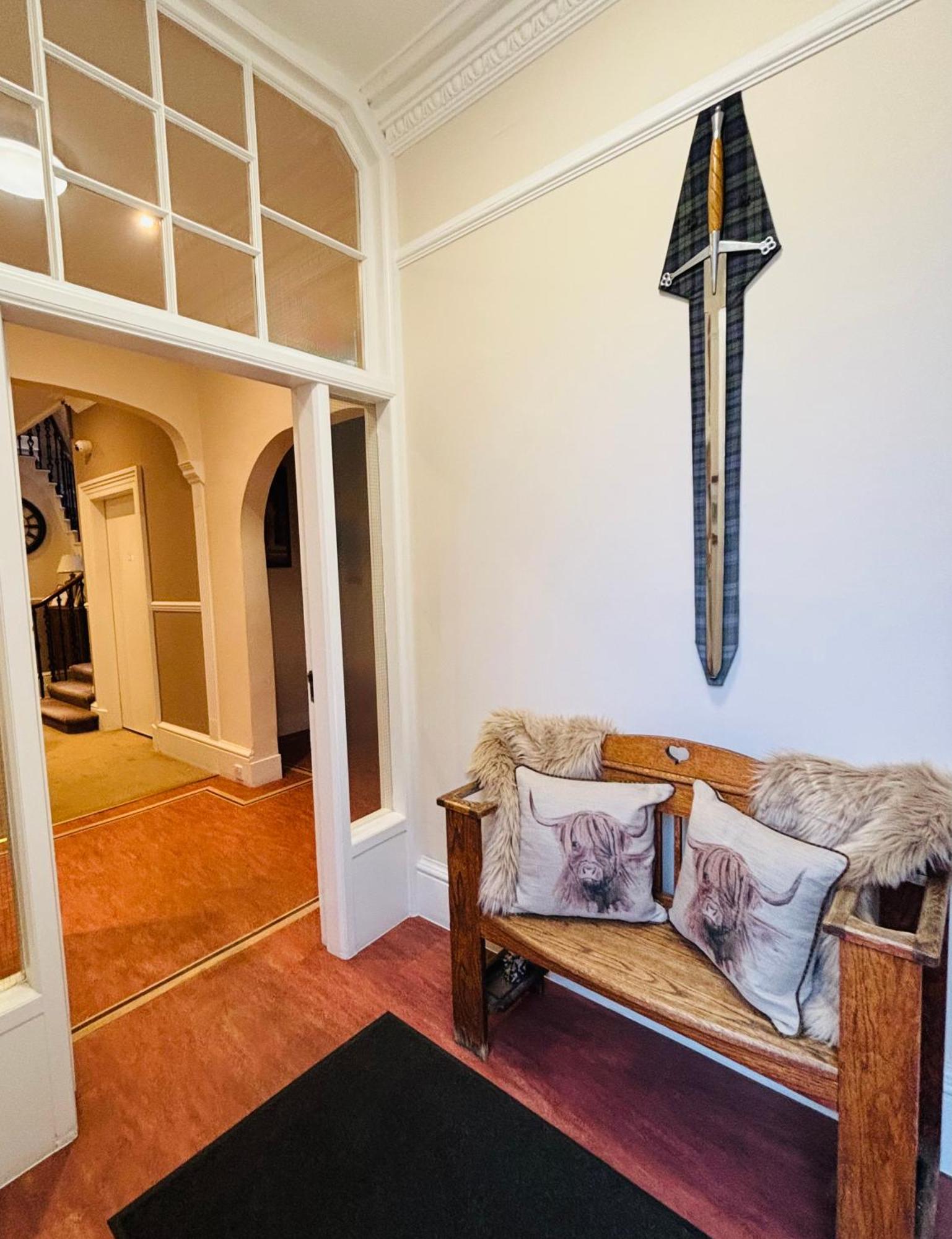 The Claymore Guest House Pitlochry Eksteriør bilde